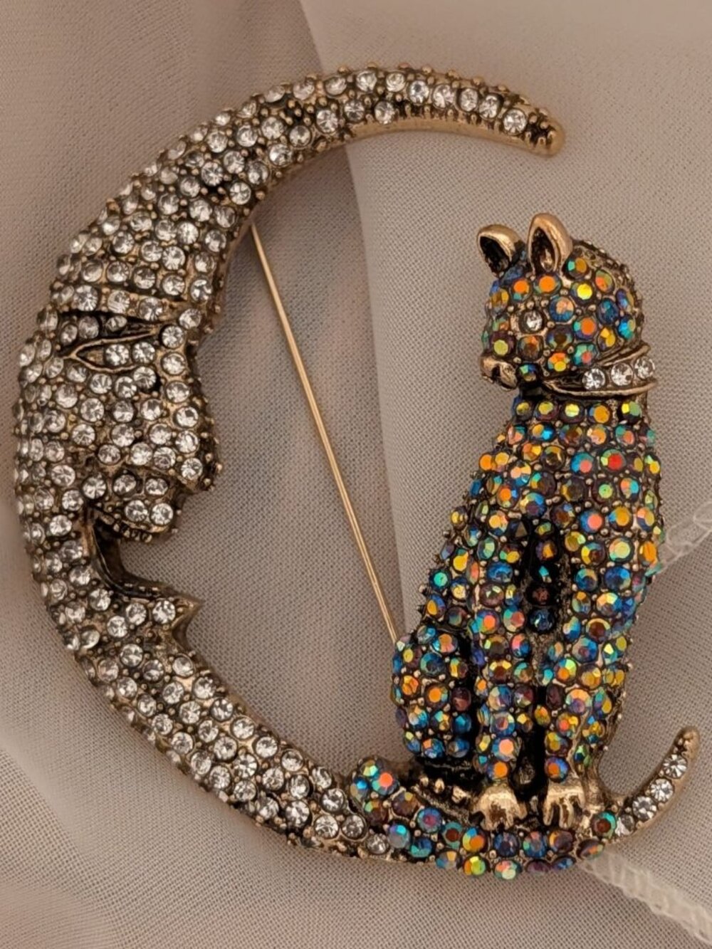 Vintage Cat & Moon Rhinestone Brooch Pin – Whimsical Statement Jewelry